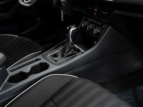 Used 2024 Volkswagen Jetta Sport image 26