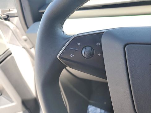 Used 2024 Tesla Cybertruck AWD Crew Cab image 25