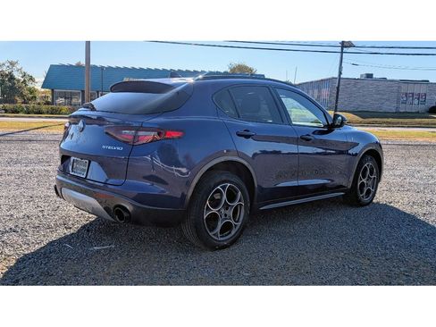 Used 2022 Alfa Romeo Stelvio Ti image 7