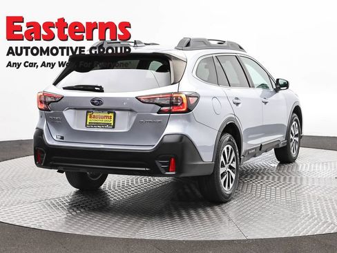 Used 2022 Subaru Outback Premium AWD/4WD image 5