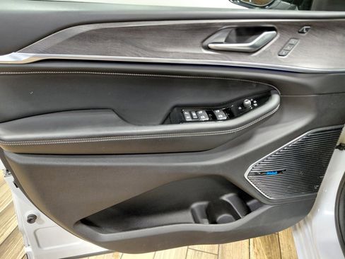 Used 2022 Jeep Grand Cherokee L Overland w/ Luxury Tech Group IV image 52