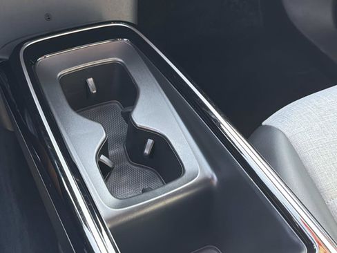 Certified 2023 Volkswagen ID.4 Pro RWD image 24