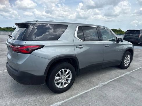 Used 2023 Chevrolet Traverse LS FWD image 17