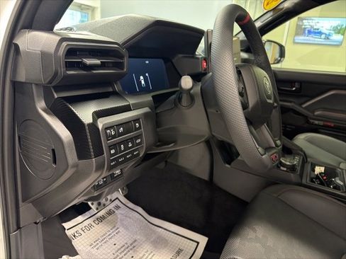 Used 2025 Toyota Tacoma TRD Pro image 25