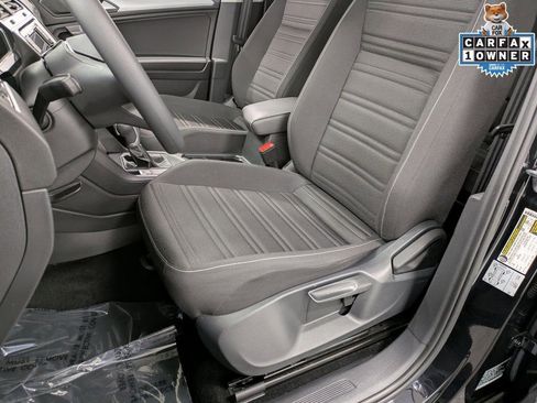 Used 2022 Volkswagen Tiguan S image 11