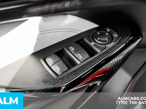 Used 2025 Chevrolet Trax LT w/ LT Convenience Package image 51