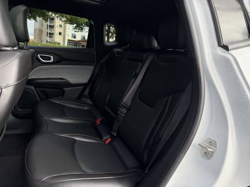 Used 2023 Jeep Compass Latitude w/ Sun and Sound Group AWD/4WD image 27