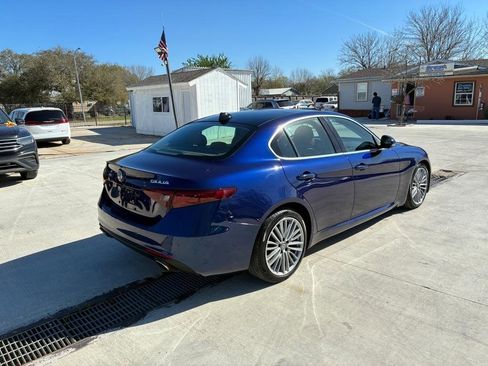 Used 2019 Alfa Romeo Giulia Ti w/ Quick Order Package 22Z Lusso image 5