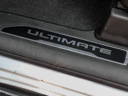 New 2026 GMC Sierra 2500 Denali Ultimate w/ LPO, Black Badging Package AWD/4WD image 16