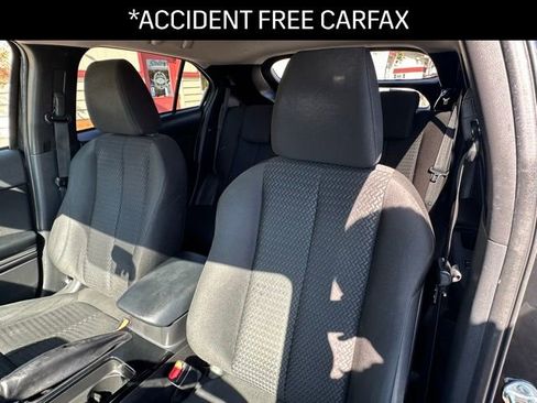 Used 2019 Mitsubishi Eclipse Cross ES image 2