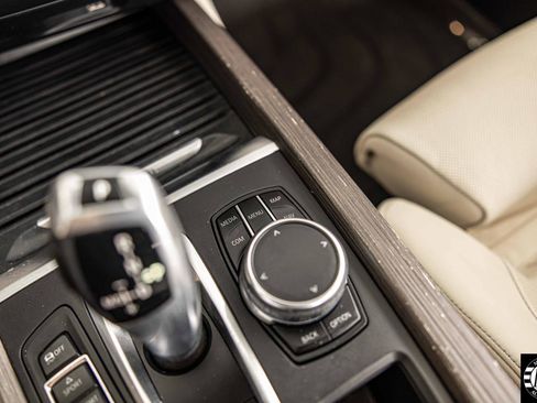 Used 2017 BMW X5 xDrive40e image 36