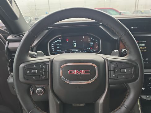 Used 2024 GMC Sierra 1500 AT4 w/ Technology Package AWD/4WD image 22