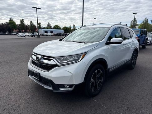 Used 2019 Honda CR-V Touring image 3