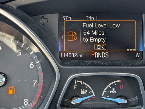 Used 2016 Ford Focus SE w/ Equipment Group 201A image 16