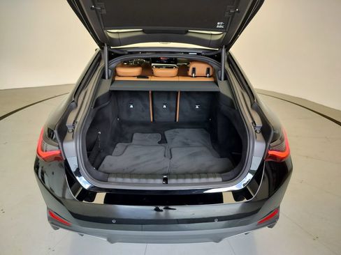 Used 2024 BMW i4 eDrive35 w/ Convenience Package RWD image 19