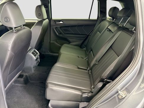 Certified 2024 Volkswagen Tiguan SE R-Line AWD/4WD image 19