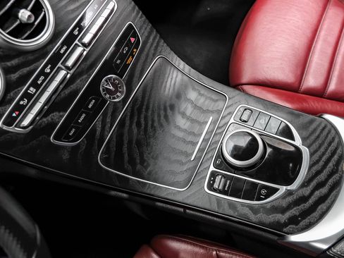 Used 2021 Mercedes-Benz C 300 Sedan image 32