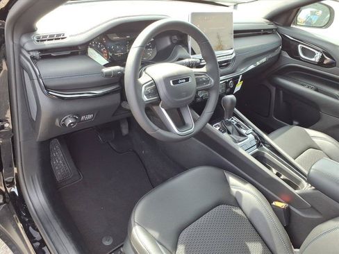 New 2026 Jeep Compass Latitude AWD/4WD image 4