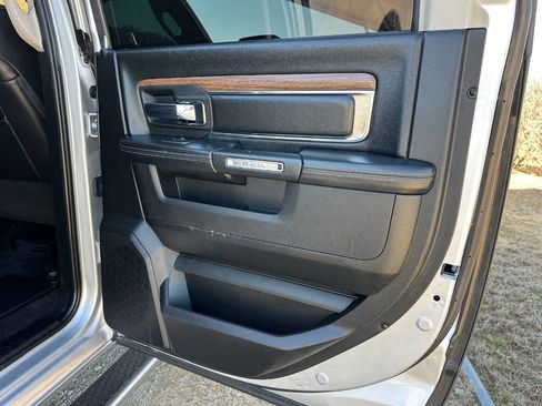 Used 2017 RAM 1500 Laramie w/ Convenience Group image 16