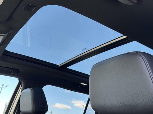 Used 2021 Chevrolet Tahoe Z71 image 9