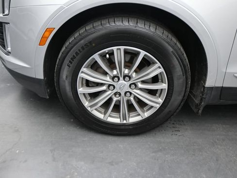 Used 2019 Cadillac XT5 Luxury FWD image 1
