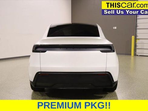 Used 2026 Tesla Model Y 2WD image 6