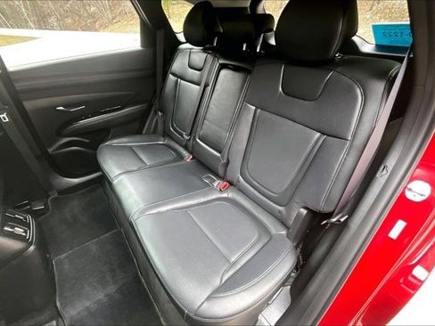 Used 2025 Hyundai Tucson Limited image 22