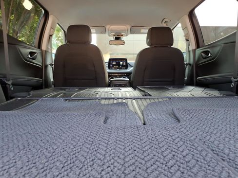 Used 2024 Chevrolet Blazer LT w/ Convenience Package FWD image 31
