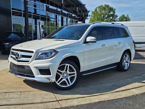 Used 2014 Mercedes-Benz GL 550 4MATIC image 1
