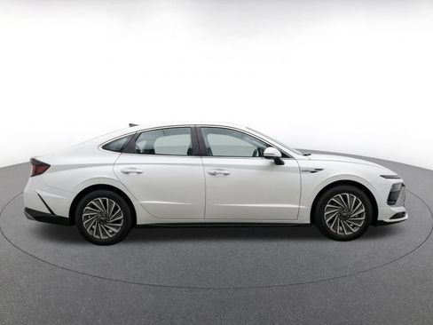 Used 2025 Hyundai Sonata SEL FWD image 10
