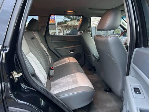 Used 2006 Jeep Grand Cherokee Overland w/ Skid Plate Group image 12