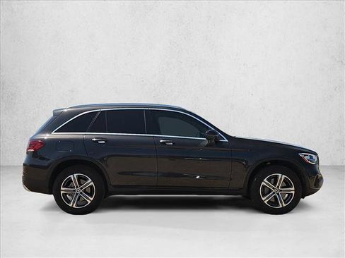 Certified 2022 Mercedes-Benz GLC 300 image 4