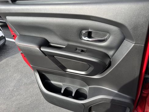 Used 2024 Nissan Titan PRO-4X w/ Off Road Protection Package image 10