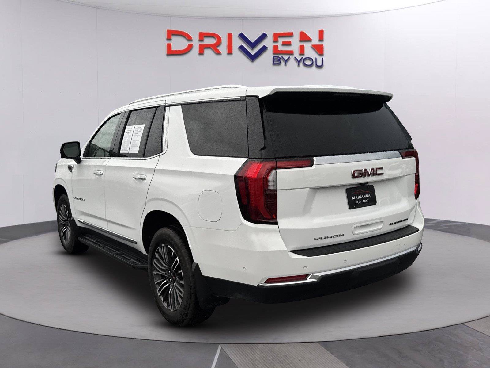 Used 2025 GMC Yukon Elevation AWD/4WD image 6