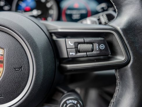 Used 2024 Porsche 911 Carrera image 9