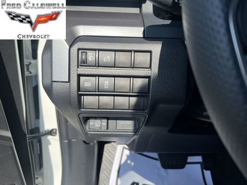 Used 2025 Toyota Tacoma TRD Off-Road image 23