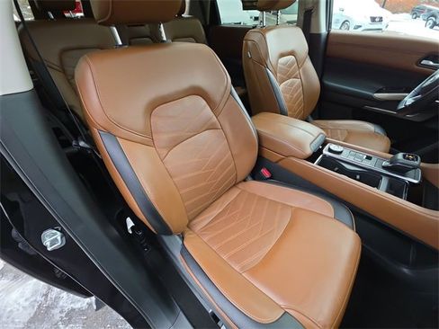 Certified 2023 Nissan Pathfinder Platinum image 27