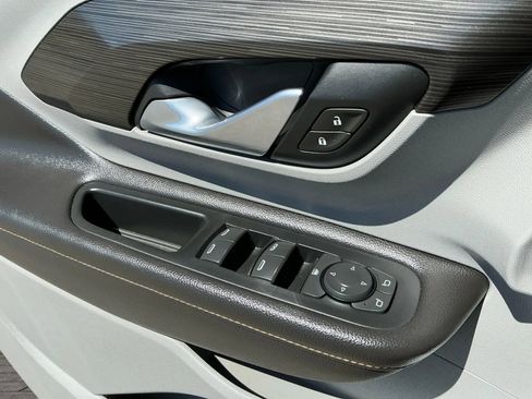 Used 2019 GMC Terrain SLT image 11