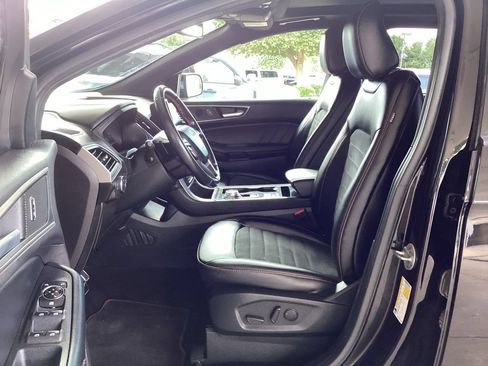 Used 2022 Ford Edge ST-Line w/ Class II Trailer Tow Package AWD/4WD image 33