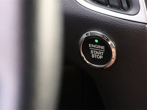 Certified 2024 Ford Edge SEL image 14