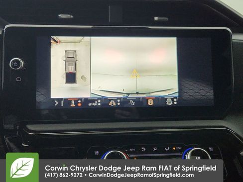 Used 2024 GMC Sierra 1500 AT4 w/ Technology Package image 25