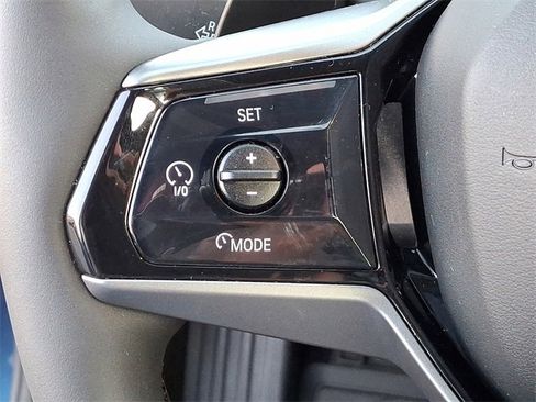 Used 2025 BMW 530i xDrive w/ Premium Package image 21