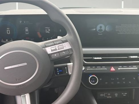 Used 2025 Hyundai Sonata SEL FWD image 9