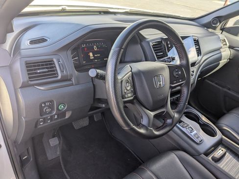 Used 2023 Honda Passport TrailSport image 15