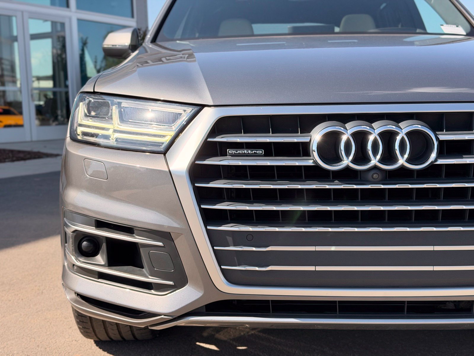 Used 2018 Audi Q7 3.0T Prestige w/ Prestige Package AWD/4WD image 9