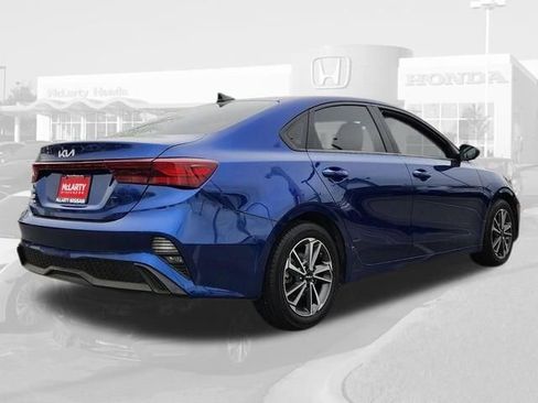 Used 2022 Kia Forte LXS image 5