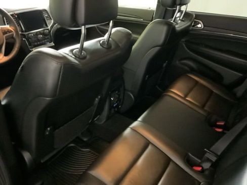 Used 2019 Jeep Grand Cherokee Limited AWD/4WD image 28