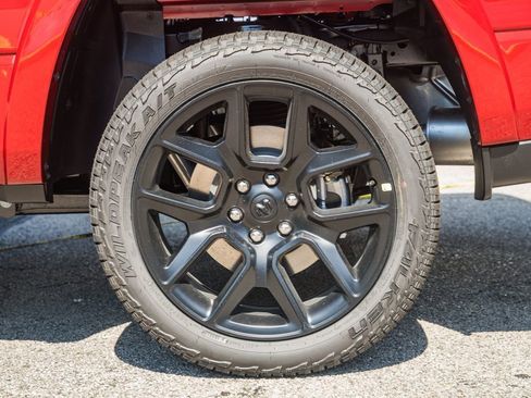 New 2026 RAM 1500 Laramie AWD/4WD image 21