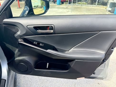 Used 2025 Lexus IS 300 w/ Comfort Package image 34