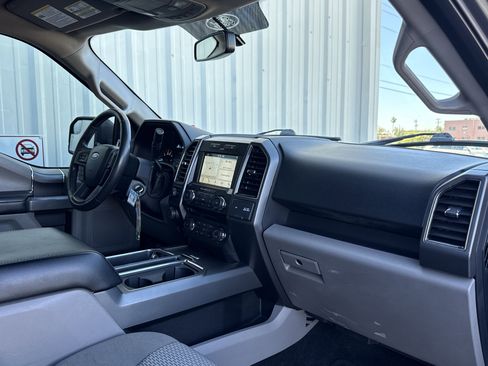 Used 2017 Ford F150 XLT w/ Equipment Group 302A Luxury image 40